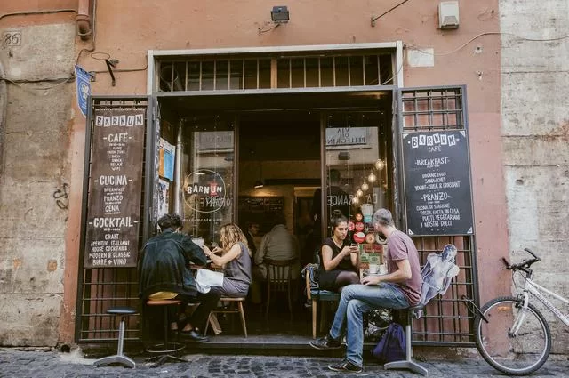 Кафе в Риме Кафе в Риме